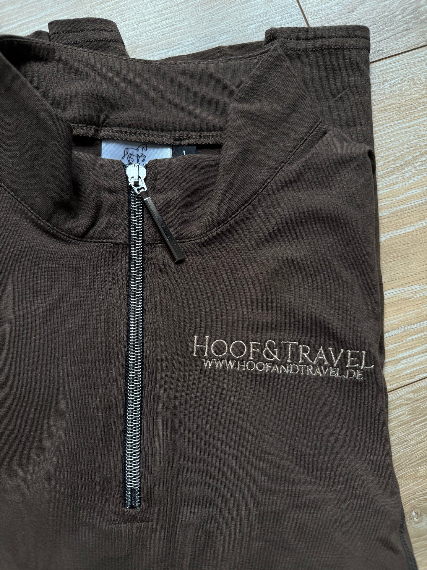 Glücksfunktionsshirt für Marmeladenglasmomente in Trüffel | Hoof & Travel x Ponyschwester